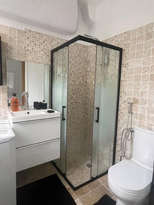 Cosy Apartment In Paris Saint-Ouen  Εξωτερικό φωτογραφία